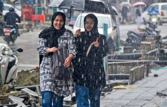 देश के कई हिस्सों में बारिश और तूफान की आशंका, गिर सकते हैं ओले 