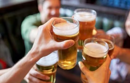 उत्तर प्रदेश : इन जिलों में दो दिन तक नहीं मिलेगी शराब, पीने वाले 48 घंटे तक रहेंगे फ्रेश मूड़ में 