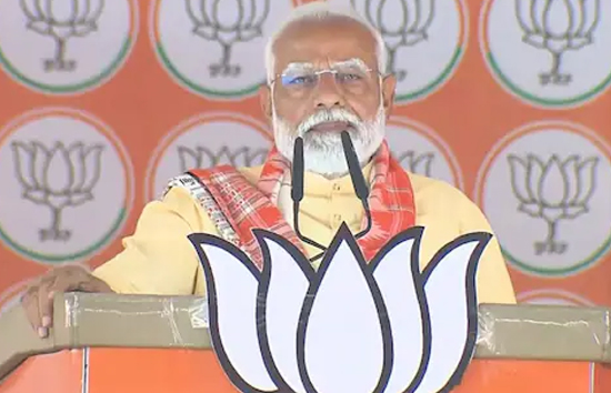 बस्ती में विपक्ष पर बरसे पीएम मोदी, कहा-इन लोगों ने सिर्फ यूपी को बदनाम किया  