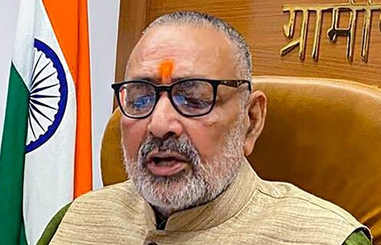 सार्वजनिक स्थल या चौक चौराहे पर न काटे जाए जाएं बकरे : गिरिराज सिंह