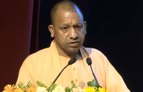 स्पोर्ट्स कोटे से चयनित 227 आरक्षियों को मुख्यमंत्री योगी ने बांटे नियुक्ति पत्र, शुभकामनाएं दी 