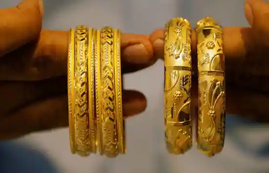 शादी का सीजन शुरू, लेकिन नहीं बढ़े सोने-चांदी के दाम, खरीदने का है मन तो जल्दी करें 