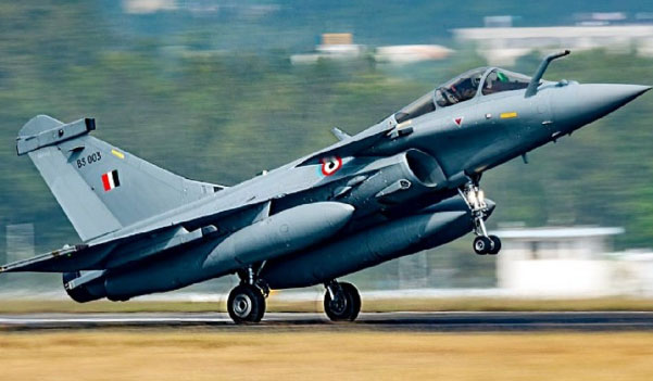 पाक सीमा पर भारत की बढ़ेगी ताकत, बनेगा रीयल वॉर जोन,  हवा में आग उगले के ये लड़ाकू विमान  