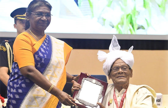 हमारी परंपरा में कलाकार और कला एक साधना है, हमारी समृद्ध संस्कृति के संवाहक है :  द्रौपदी मुर्मू