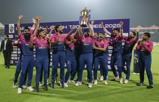 UAE क्रिकेट टीम ने बांग्लादेश हराकर रचा इतिहास...टी-20 श्रृंखला जीती 