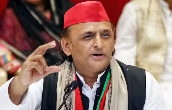 अखिलेश ने कन्नौज में सीएम योगी पर साधा निशाना, बोले-भाजपा के लोग गाय का दूध नहीं पीता