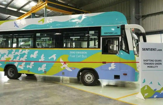 हरदीप पुरी सोमवार को दिखाएंगे पहली हरित हाइड्रोजन ईंधन सेल बस को हरी झंडी