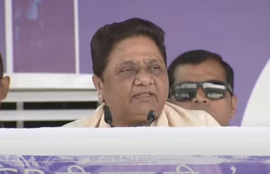 मायावती का अखिलेश पर निशाना, कहा-सरकार में रहते हैं तब याद नहीं आते हमारे संत-महापुरुष, PDA सिर्फ छलावा 